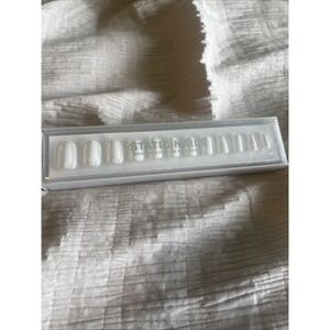 Static Nails Reusable Pop On Nails‎ White Round NEW